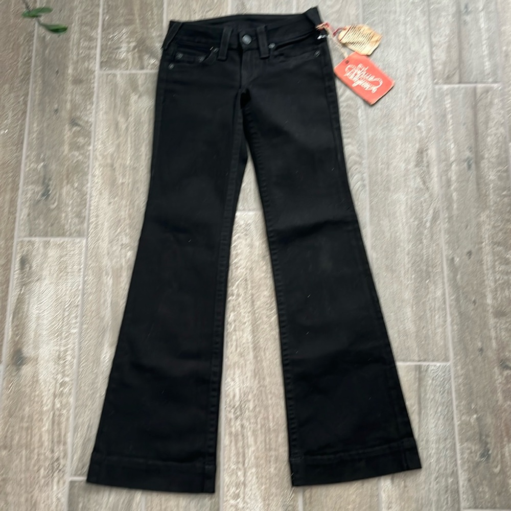 BNWT Women Joe’s black jean size 26